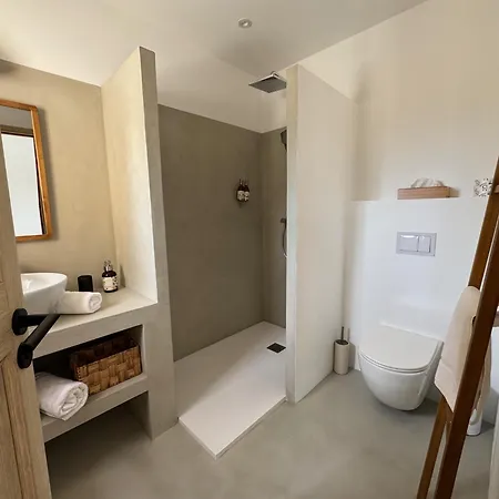 La Cle Des Champs, Boutique & - De Garrigon Otel 3*