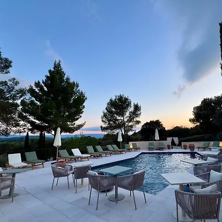 La Cle Des Champs, Boutique & - De Garrigon