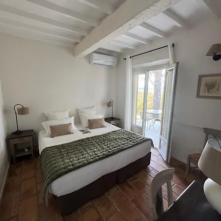 La Cle Des Champs, Boutique & - De Garrigon 3* Roussillon en Isere