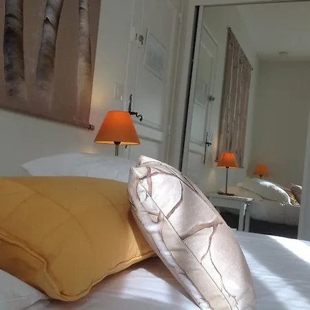 La Cle Des Champs, Boutique & - De Garrigon 3* Roussillon en Isere